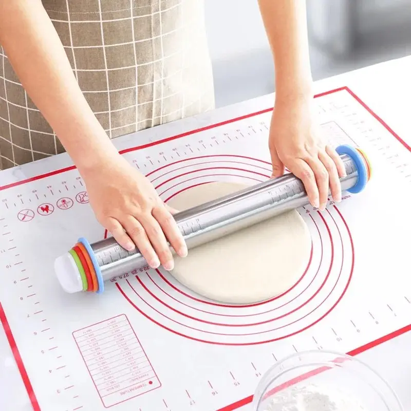 Adjustable Rolling Pin with Thickness Rings